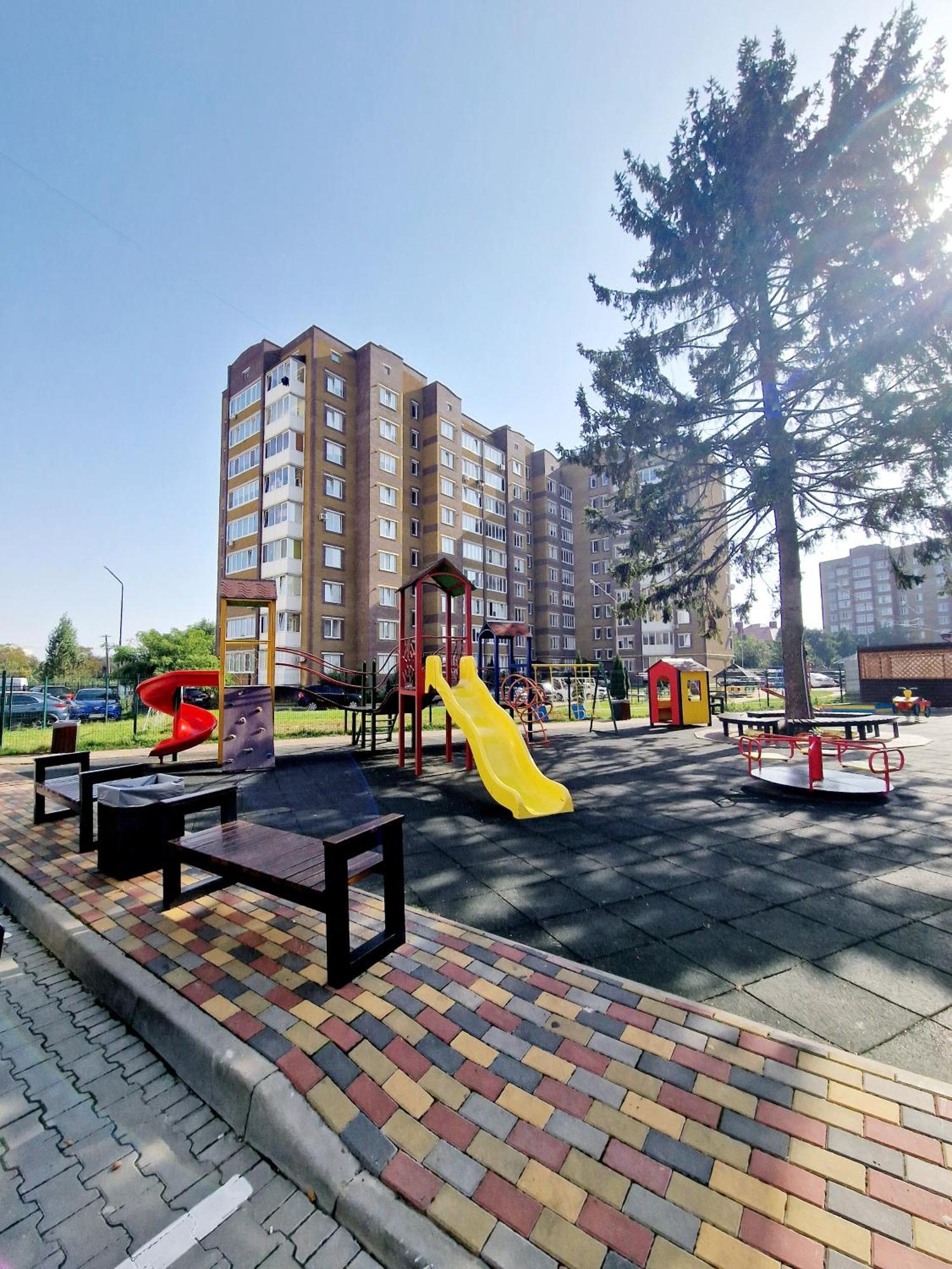 Apartament On Chornovola, 40 Жк "Варварівка" Lutsʼk Exterior foto